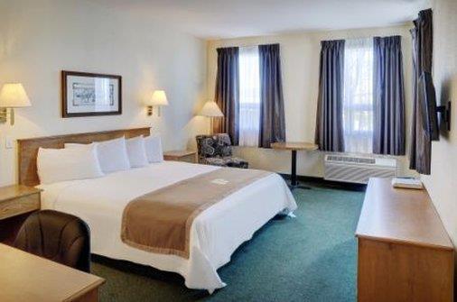 Lakeview Inns & Suites - Okotoks Room photo