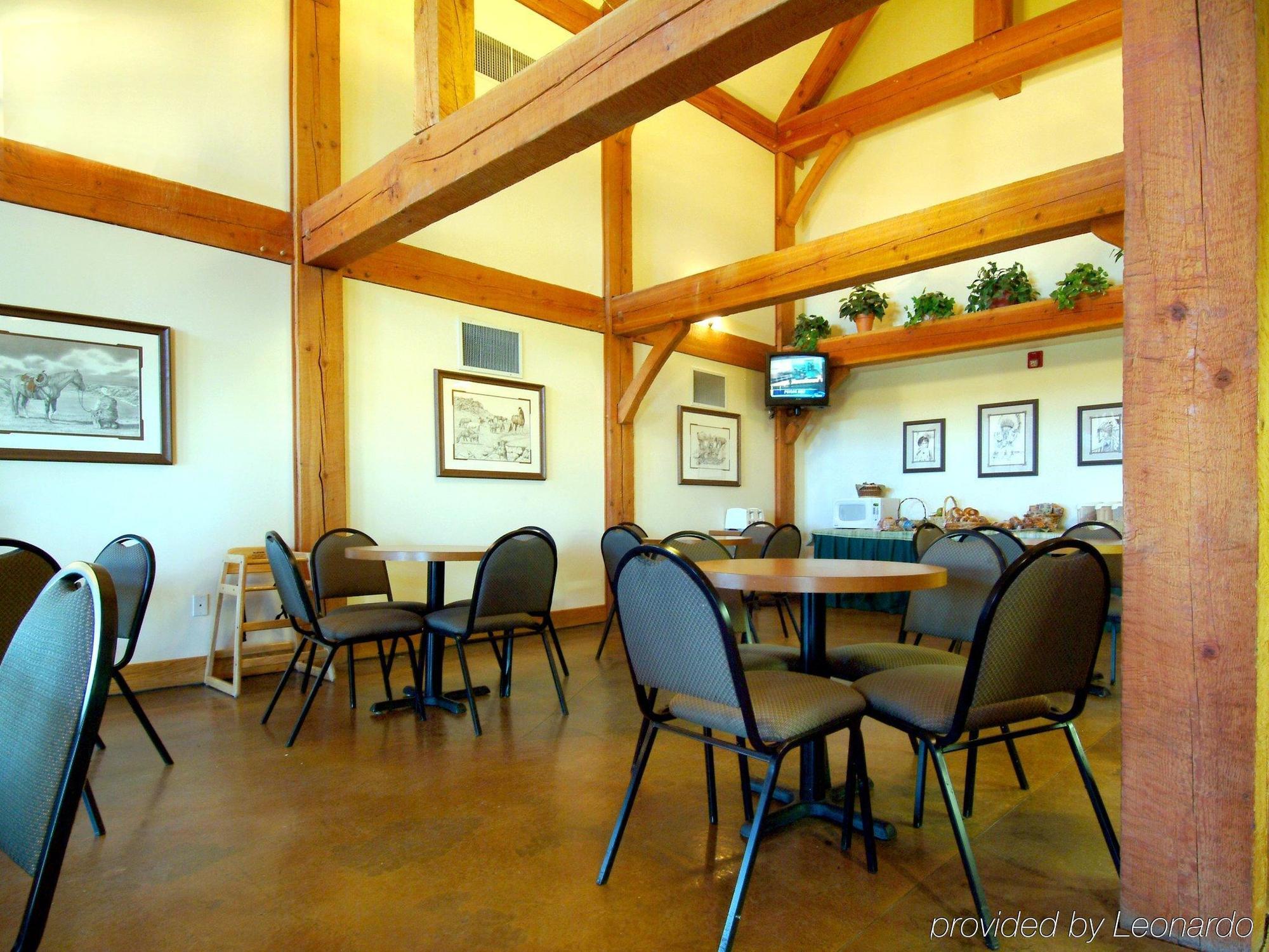 Lakeview Inns & Suites - Okotoks Restaurant photo